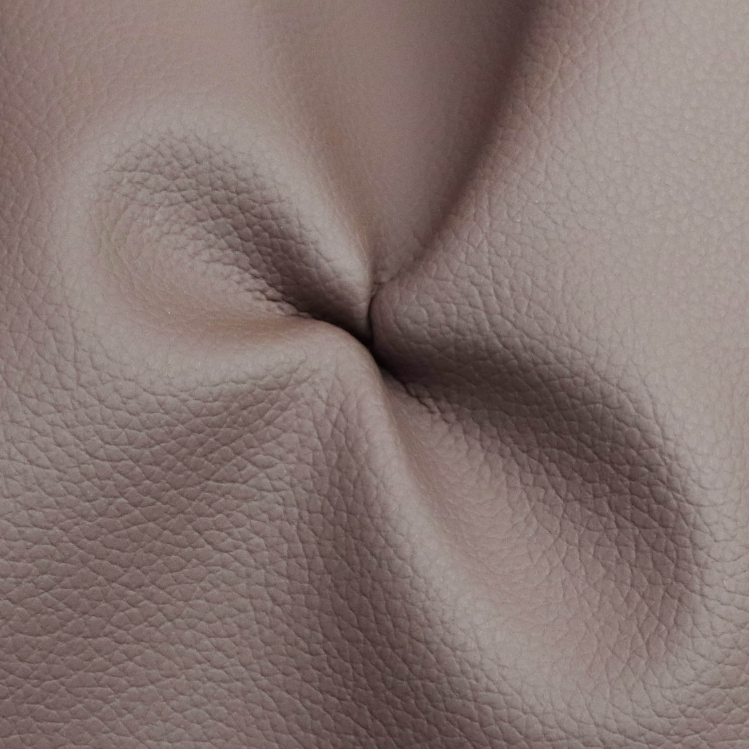 Zhigao Leather Factory bringt verbesserte Automobil-Kunstlederserie für den globalen Markt für Fahrzeuginnenräume auf den Markt